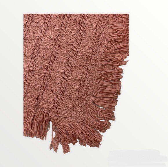 Halogen Pink Oversized Knit Scarf with Fridge - Picture 2 of 4